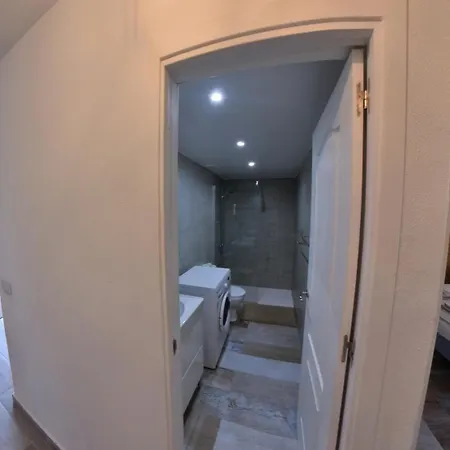 Rest House Apartment *